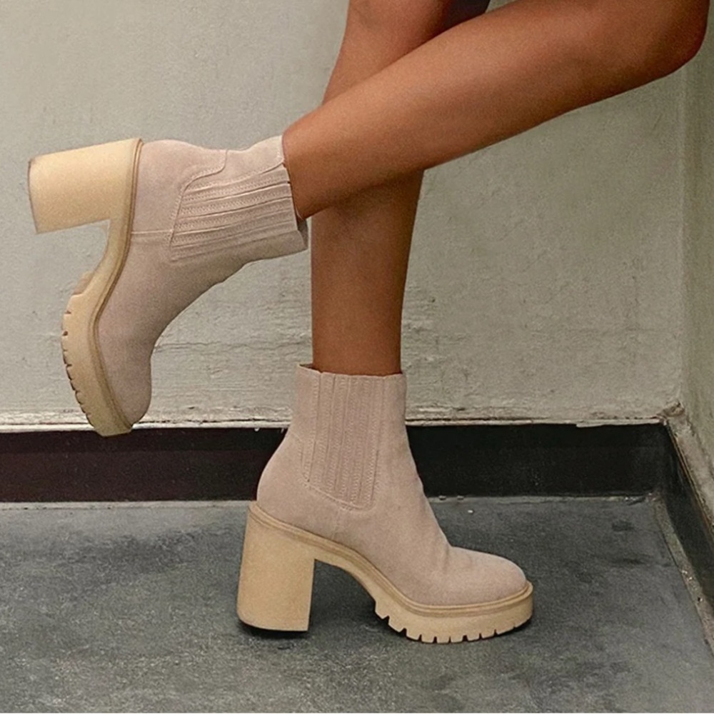 Dolce Vita suede boots size 7